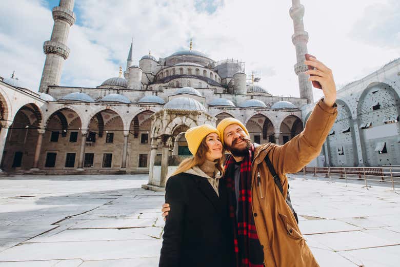 Compartilhando fotos na Mesquita Azul de Istambul
