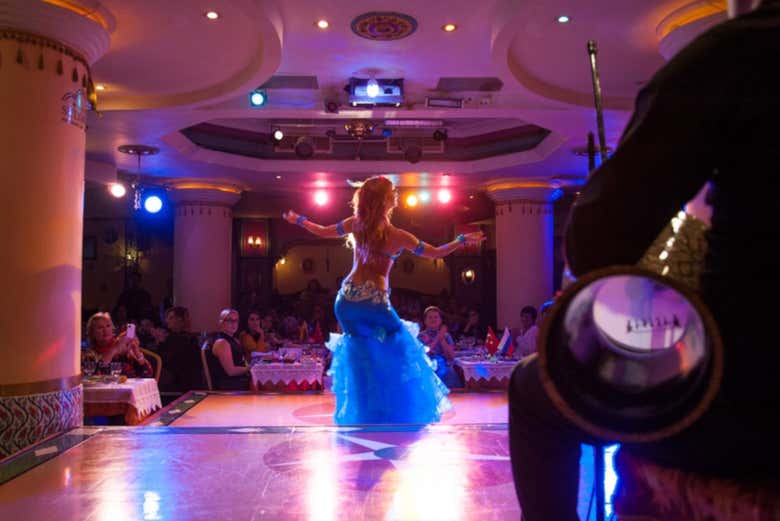 Espetáculo de dança do ventre
