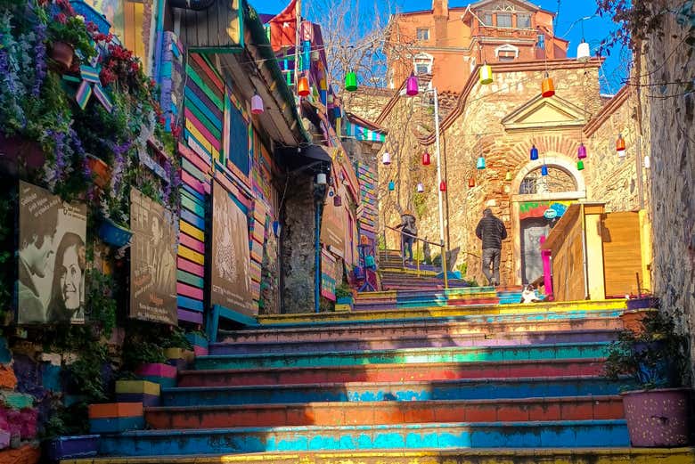 Escadas coloridas em Balat